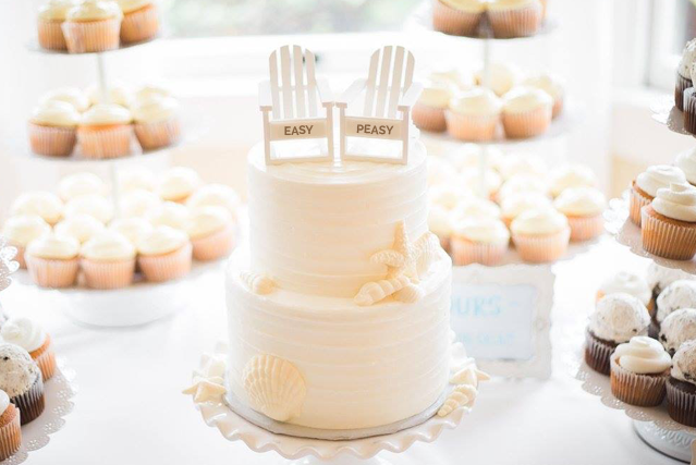 Start Here Wedding Cake and Cupcakes