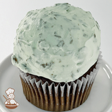 Mint Chocolate Chip Mousse Cream Cupcakes