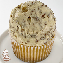 Load image into Gallery viewer, Easy to share and easy to order online! Delicious cupcakes ready for next day pick up!